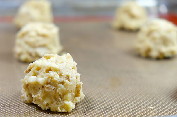 White Chocolate Macadamia Nut Cookies