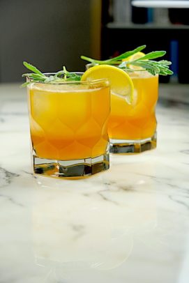 Gold Rush Cocktail