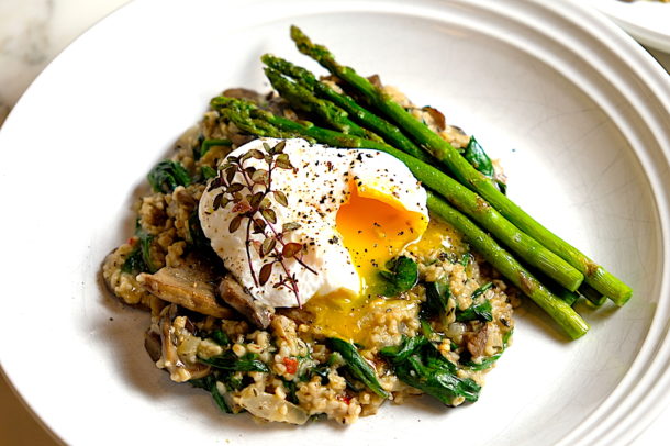 Mushroom and Spinach Savory Oatmeal