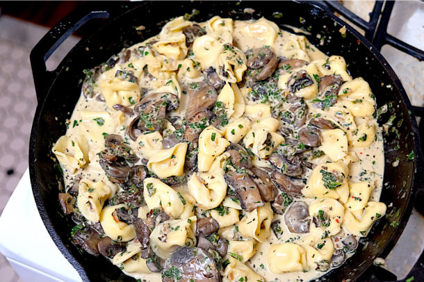 Tortellini with Creamy Spinach Mushroom Sauce